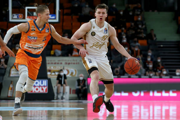 比赛伊始 比赛伊始