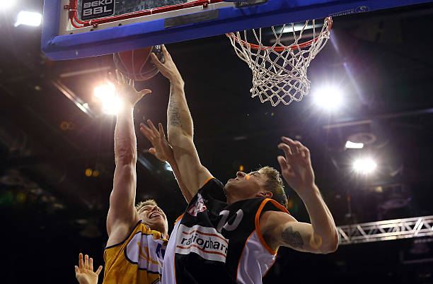 关键比赛中 关键比赛中